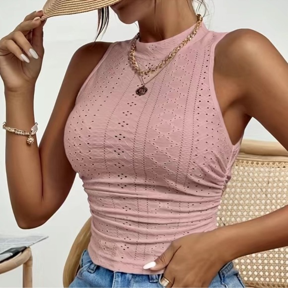 Tops - NEW - Adorable Soft Pink Eyelet tank top, sleeveless in Size Large